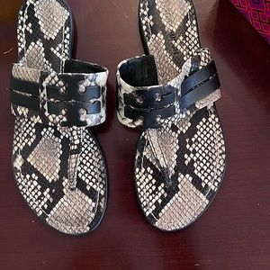 Tory Burch Lehigh Sandal stamped snake printed size 7.5